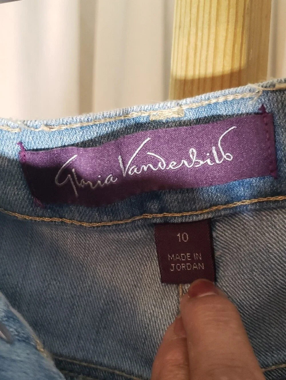 Gloria Vanderbilt Light Blue Straight Leg Jeans